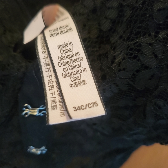 Sexy lace bra - Picture 2 of 3